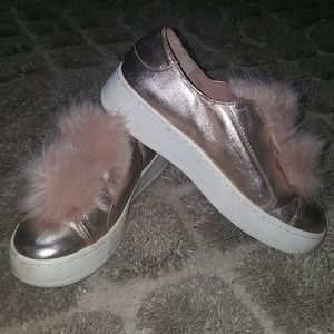 I am selling Steve Madden gold/pink shoes